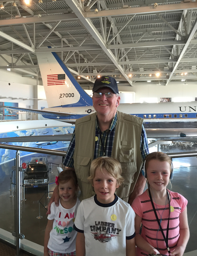 Dad_Kids_AirForceOne